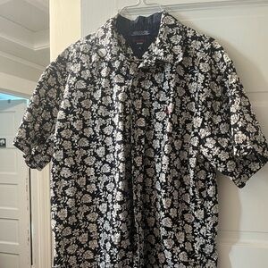 Tommy Bahama shirt great shape